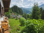 Bild - ACHTUNG RARITÄT! Berghütte mit legalem Freizeitwohnsitz Nähe Lift in Hochfügen mit Ski in Ski out!